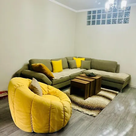 Nik's Urban Nest Within 10 Min Walk From The Center Tirana