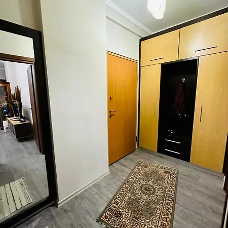 Appartamento Nik's Urban Nest Within 10 Min Walk From The Center *